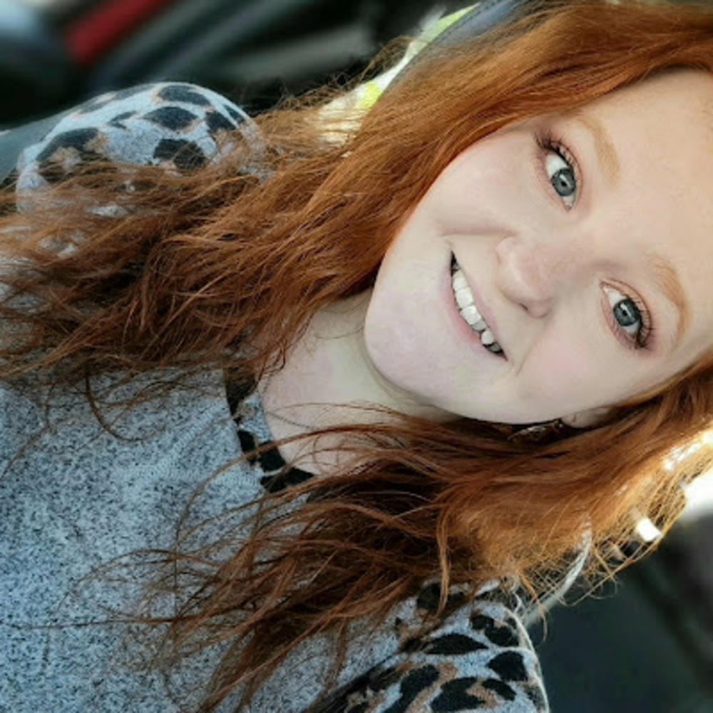 Meet your Posher, Lyssa